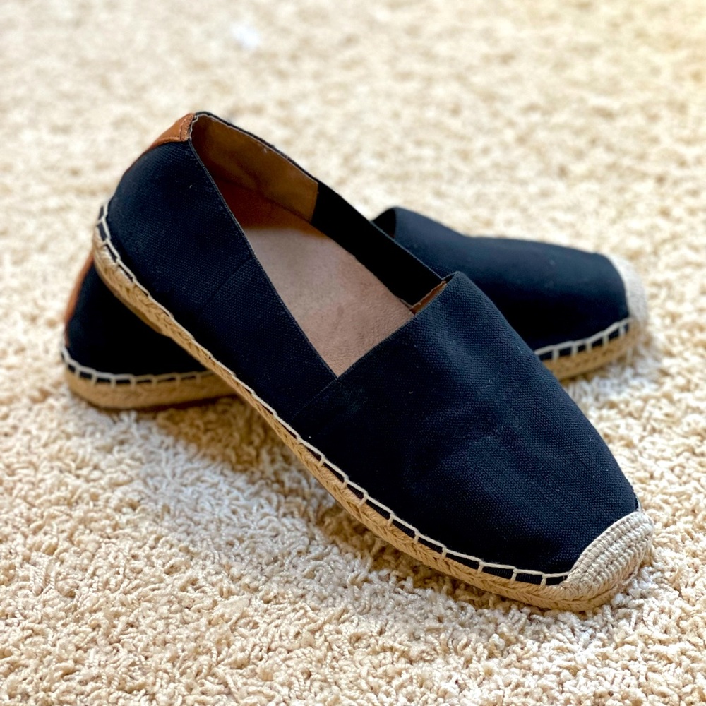 Vionic espadrille flats size 8.5